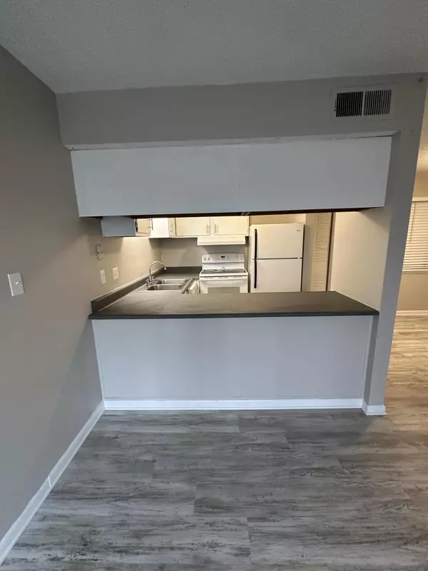 Fort Walton Beach, FL 32548,308 SW Miracle Strip Parkway  #UNIT 34D