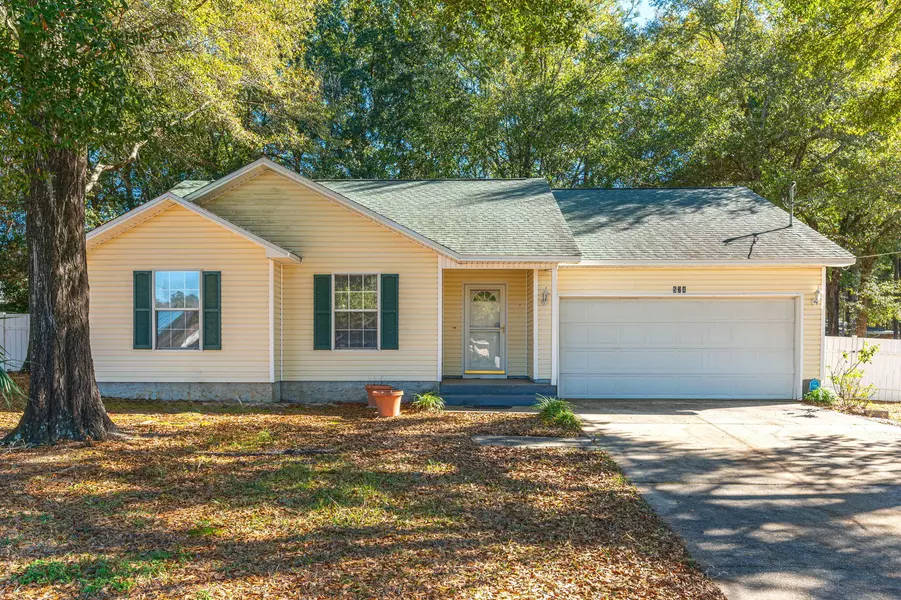 524 Hyde Park Drive, Crestview, FL 32539