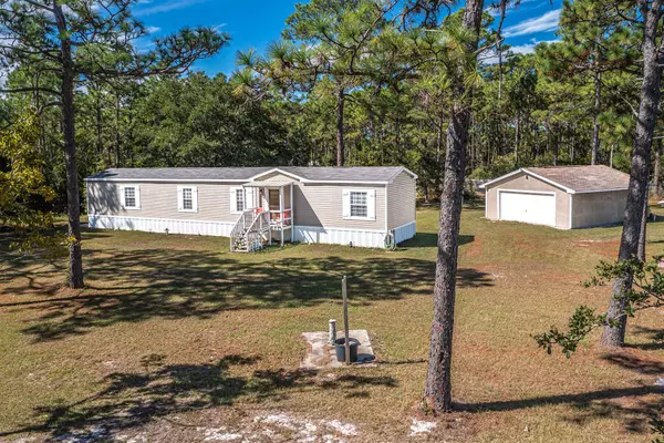 2023 Shannon Road, Navarre, FL 32566