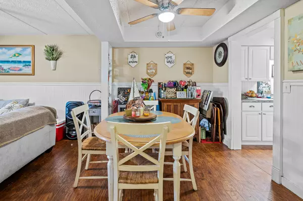 Mary Esther, FL 32569,209 W Miracle Strip Parkway #APT F104