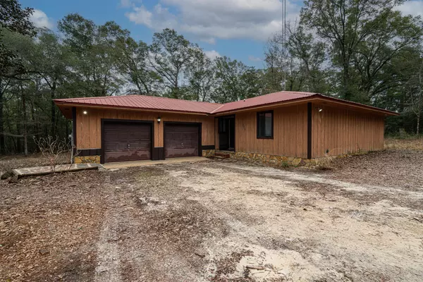 Defuniak Springs, FL 32433,264 Ray Road