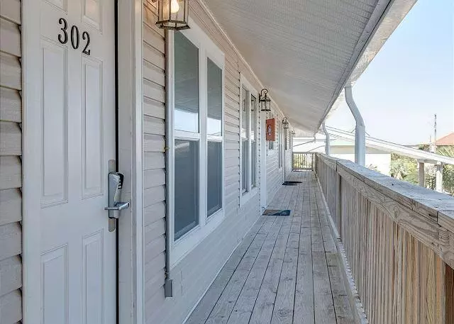 Fort Walton Beach, FL 32548,304 Barracuda Avenue  #302