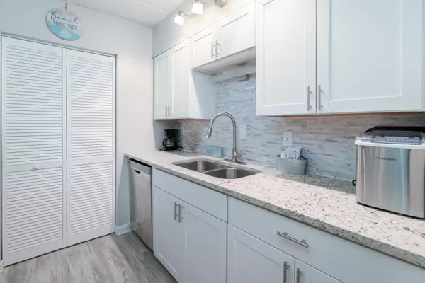 Mary Esther, FL 32569,209 W Miracle Strip Parkway  #APT B302