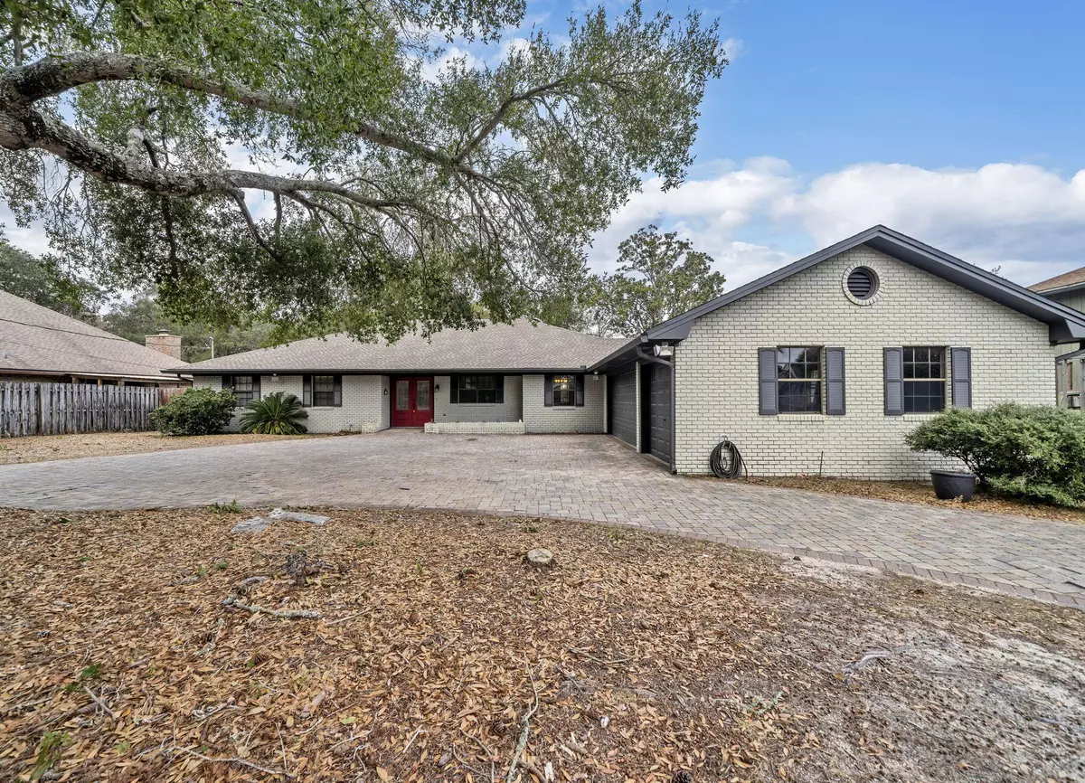 Shalimar, FL 32579,242 Country Club Road