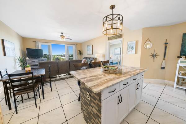 9860 S Thomas Drive  #UNIT 412, Panama City Beach, FL 32408