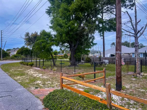 Panama City Beach, FL 32408,Lot 8 Pine Drive