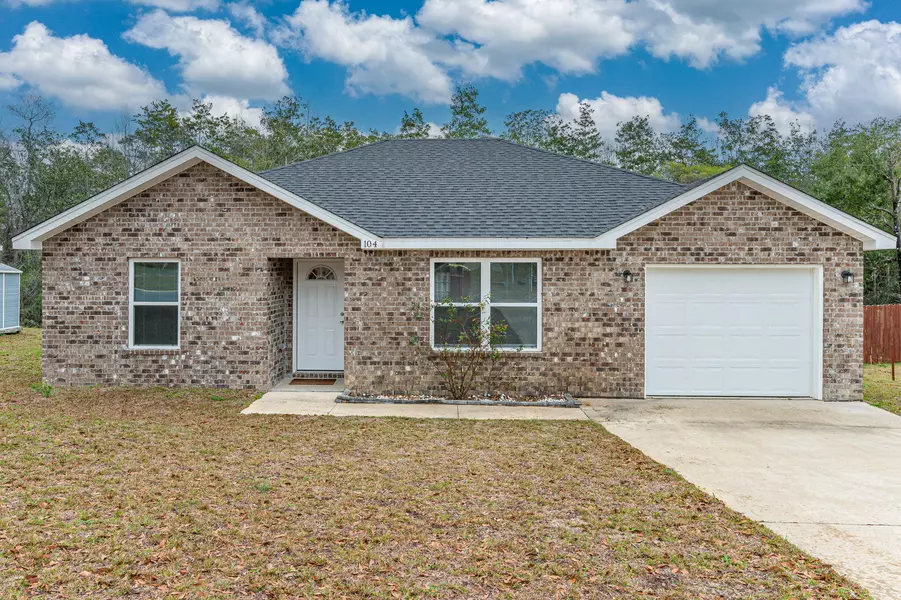 104 Trailwood Lane, Crestview, FL 32539