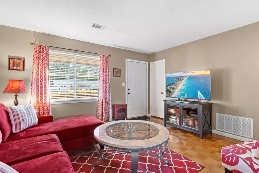 333 NW Lula Belle Lane, Fort Walton Beach, FL 32548