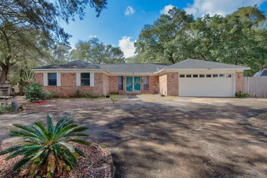 108 Azalea Circle, Valparaiso, FL 32580