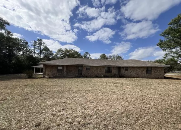 262 S Norwood Road, Defuniak Springs, FL 32435