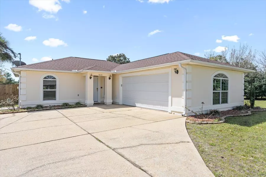 7419 Sandstone Street, Navarre, FL 32566