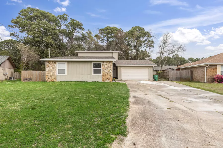 231 Seville Circle, Mary Esther, FL 32569