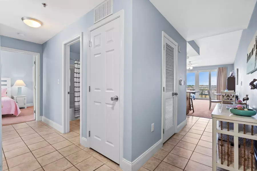 9860 S Thomas Drive  #UNIT 422, Panama City Beach, FL 32408