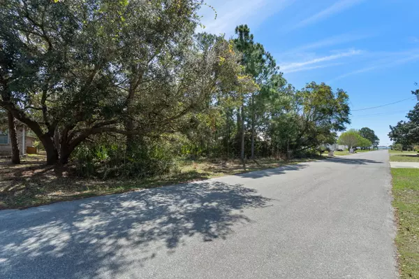 1802 Thresher Drive, Navarre, FL 32566