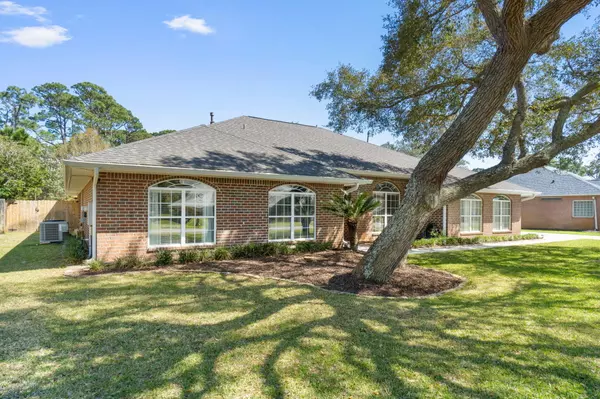 Navarre, FL 32566,2046 Pine Ranch Drive