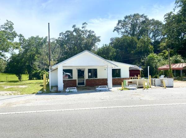 7575 N US Highway 331, Defuniak Springs, FL 32433