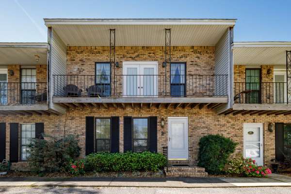 96 NE Yacht Club Drive  #UNIT 2,  Fort Walton Beach,  FL 32548