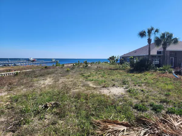 Navarre, FL 32566,6747 Tidewater Drive