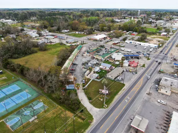 Bonifay, FL 32425,114 Highway 90