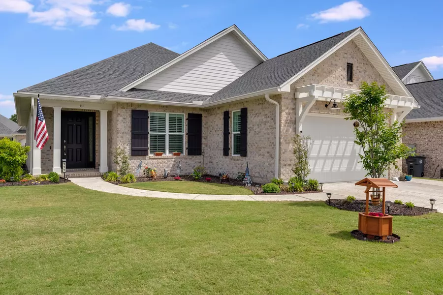 111 Hornet Lane, Valparaiso, FL 32580