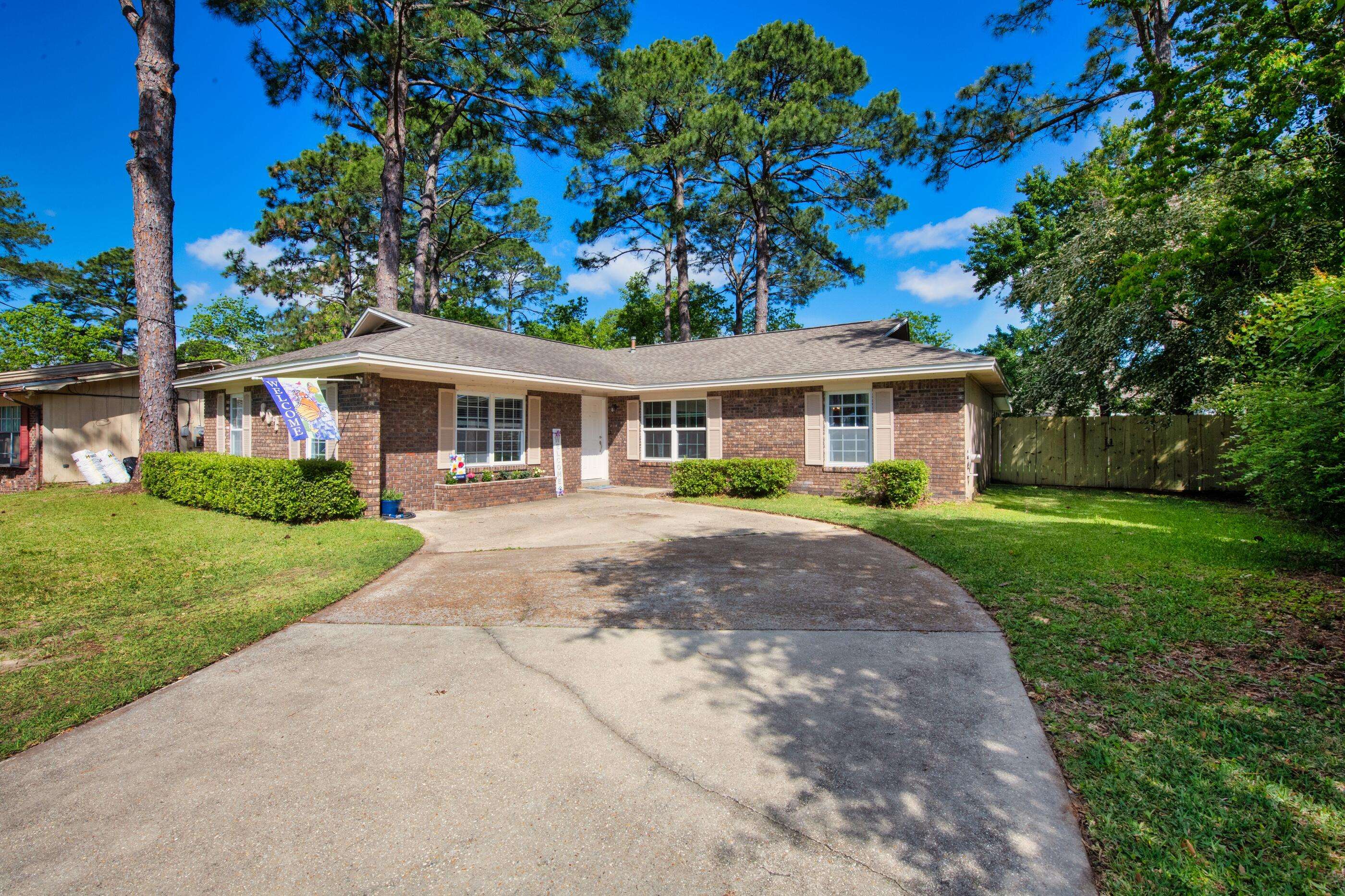 Fort Walton Beach, FL 32547,807 Meadow Lane