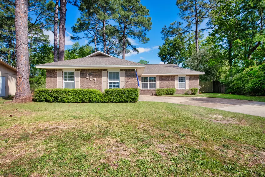 807 Meadow Lane, Fort Walton Beach, FL 32547