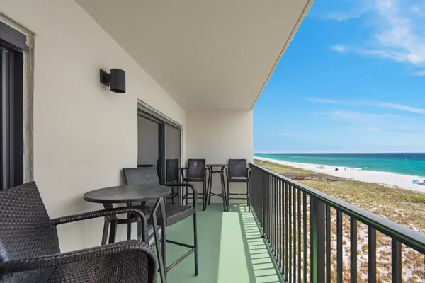 7979 Gulf Boulevard  #APT 133, Navarre, FL 32566