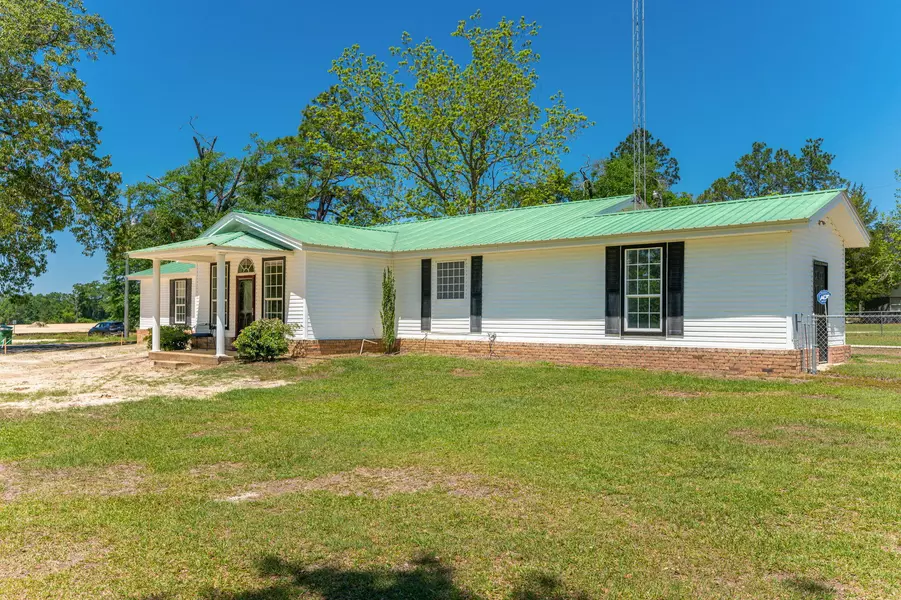 8109 8th Street, Laurel Hill, FL 32567