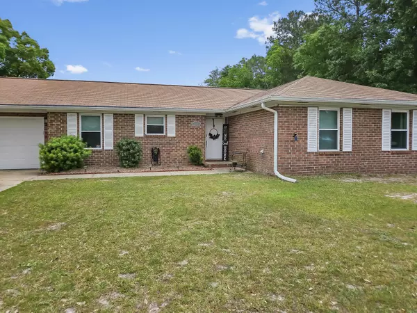 526 S 72 Avenue, Pensacola, FL 32506