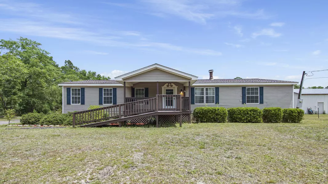 1041 Woodyard Road, Defuniak Springs, FL 32435