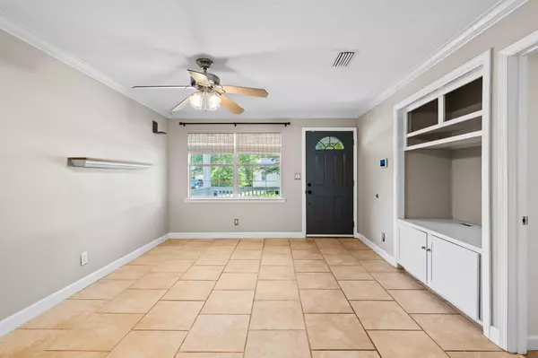 Fort Walton Beach, FL 32548,106 NW Thames Place