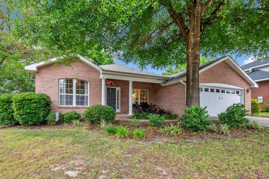 210 Gracie Lane, Niceville, FL 32578