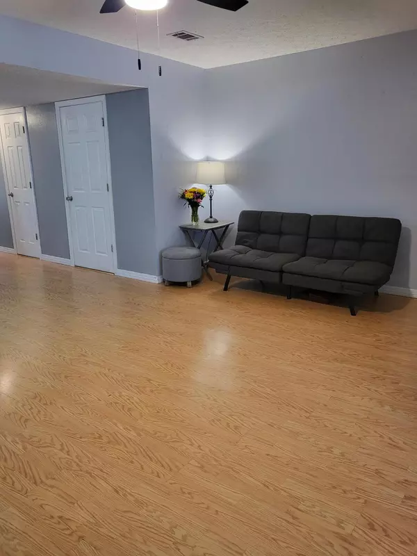 Fort Walton Beach, FL 32547,2405 Suwanee Lane