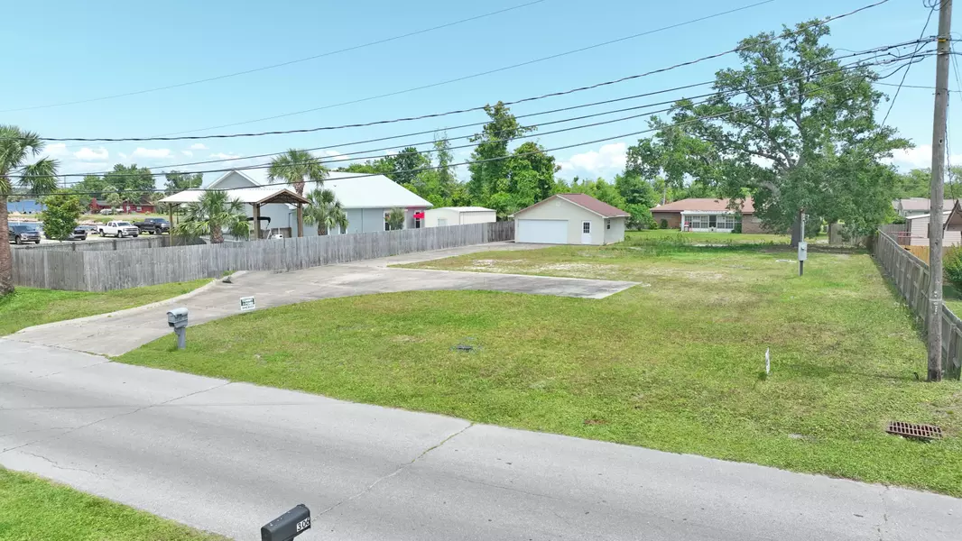 307 Michigan Avenue, Lynn Haven, FL 32444