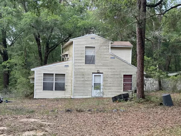 Defuniak Springs, FL 32433,325 Popcorn Avenue