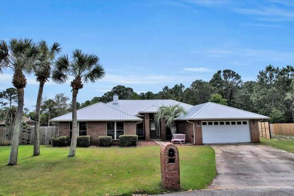 9369 Chelmesford Court,  Navarre,  FL 32566