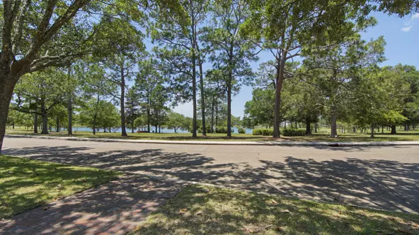 Defuniak Springs, FL 32435,650 Circle Drive