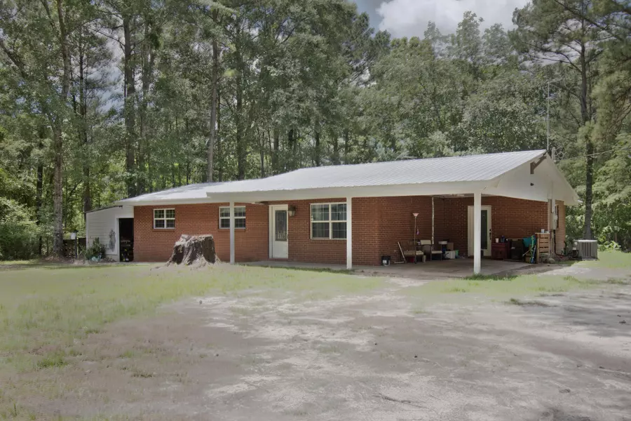 1299 Senterfitt Road, Defuniak Springs, FL 32435