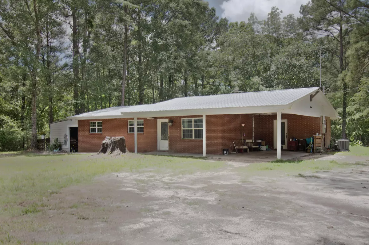 Defuniak Springs, FL 32435,1299 Senterfitt Road