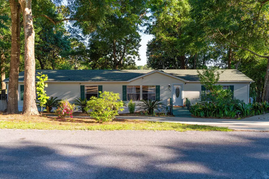 763 Squirrel Road, Defuniak Springs, FL 32433