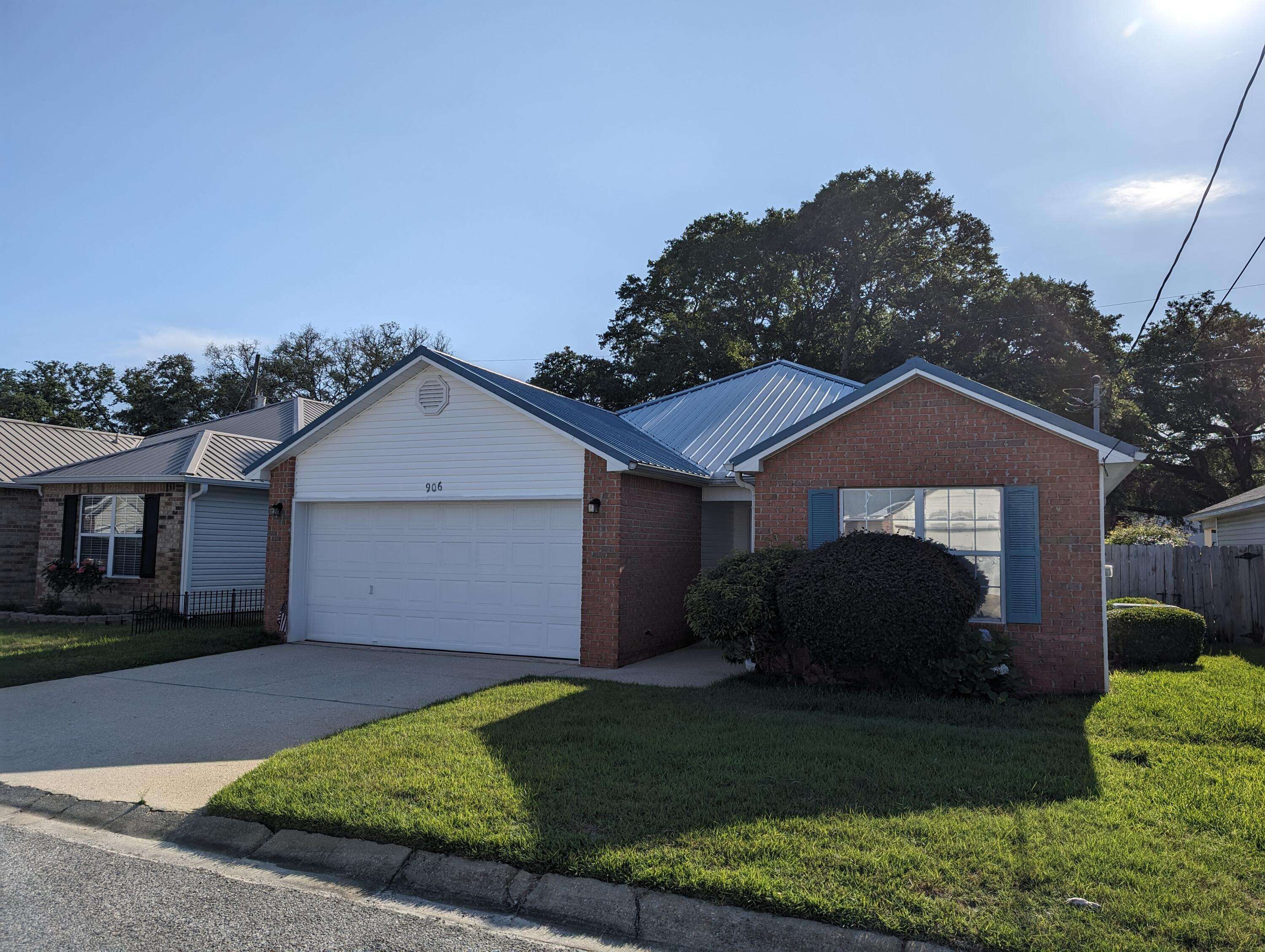 Fort Walton Beach, FL 32547,906 Lauderhill Lane