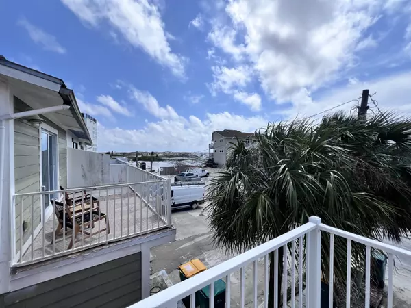 Destin, FL 32541,24 Gulf Breeze Court  #6