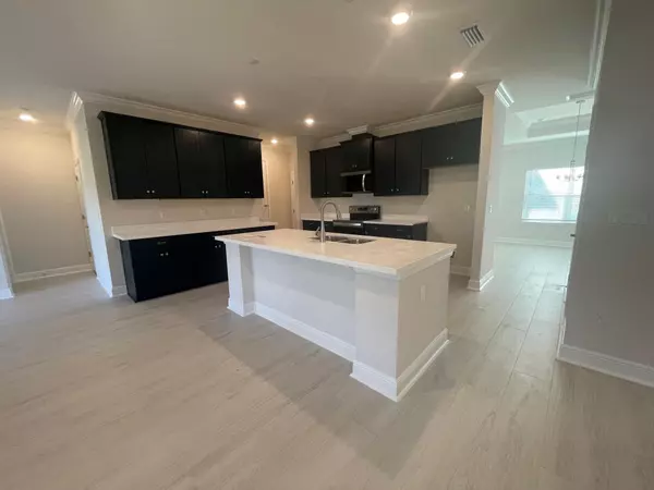 Freeport, FL 32439,923 Coastal  Breeze Drive