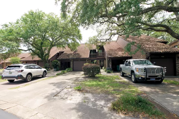 Niceville, FL 32578,404 Regatta Drive