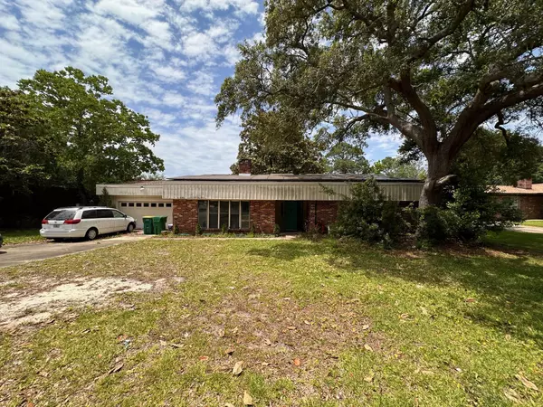 155 Homewood Drive, Fort Walton Beach, FL 32548