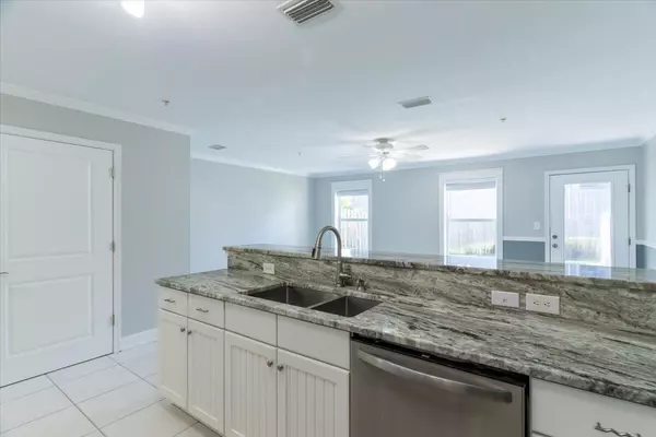 Fort Walton Beach, FL 32548,114 4Th Street  #UNIT 105