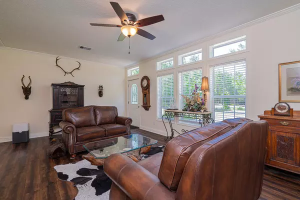 Ponce De Leon, FL 32455,130 Black Beret Road