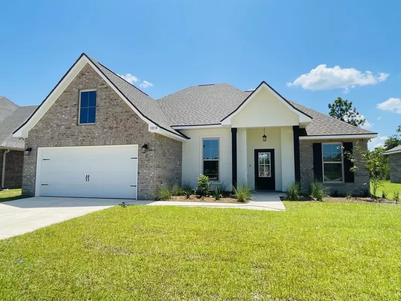 3010 Thunderbolt Drive, Crestview, FL 32539