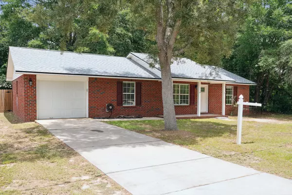 Milton, FL 32570,6556 Hunter Street