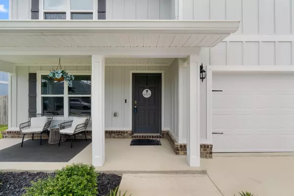 Navarre, FL 32566,3153 Heritage Oaks Circle